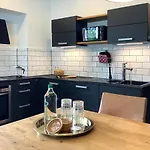 Apartmán Viel Platz, 2 Grosse Schlafzimmer, Kueche Mit Essplatz, Balkon, Nahe Centro & Arena