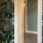 Apartmán Viel Platz, 2 Grosse Schlafzimmer, Kueche Mit Essplatz, Balkon, Nahe Centro & Arena Oberhausen (North Rhine-Westphalia)