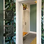 Viel Platz, 2 Grosse Schlafzimmer, Kueche Mit Essplatz, Balkon, Nahe Centro & Arena * Oberhausen (North Rhine-Westphalia)
