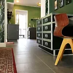 Viel Platz, 2 Grosse Schlafzimmer, Kueche Mit Essplatz, Balkon, Nahe Centro & Arena Apartmán *