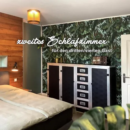 Viel Platz, 1-2 Grosse Schlafzimmer, Kueche Mit Essplatz, Balkon, Nahe Centro & Arena Apartamento Oberhausen (North Rhine-Westphalia)