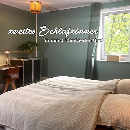 Viel Platz, 1-2 Grosse Schlafzimmer, Kueche Mit Essplatz, Balkon, Nahe Centro & Arena * Oberhausen (North Rhine-Westphalia)