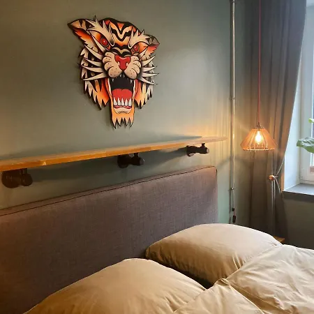 Viel Platz, 2 Grosse Schlafzimmer, Kueche Mit Essplatz, Balkon, Nahe Centro & Arena * Oberhausen (North Rhine-Westphalia)
