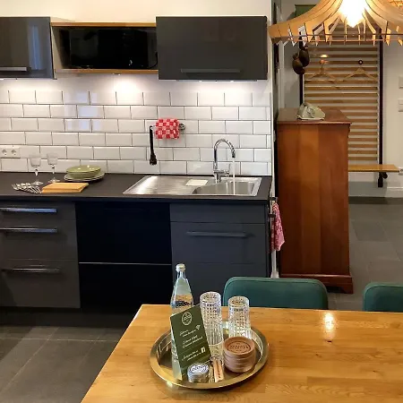 Lejlighed Viel Platz, 2 Grosse Schlafzimmer, Kueche Mit Essplatz, Balkon, Nahe Centro & Arena