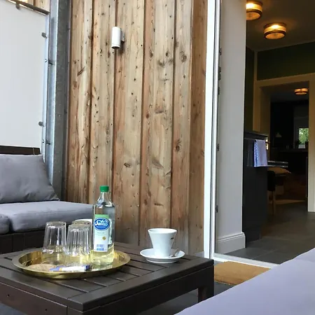 Appartamento Mit Balkon, Ruhig & Zentral, Nahe Centro & Arena *