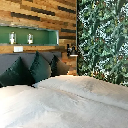 Appartamento Mit Balkon, Ruhig & Zentral, Nahe Centro & Arena