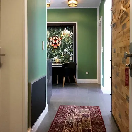 Mit Balkon, Ruhig & Zentral, Nahe Centro & Arena *