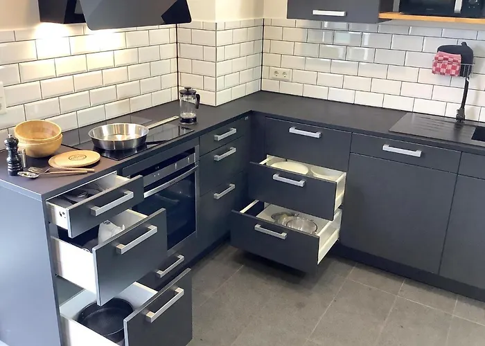 아파트 Mit Balkon, 2 Schlafzimmer, Nahe Centro & Arena